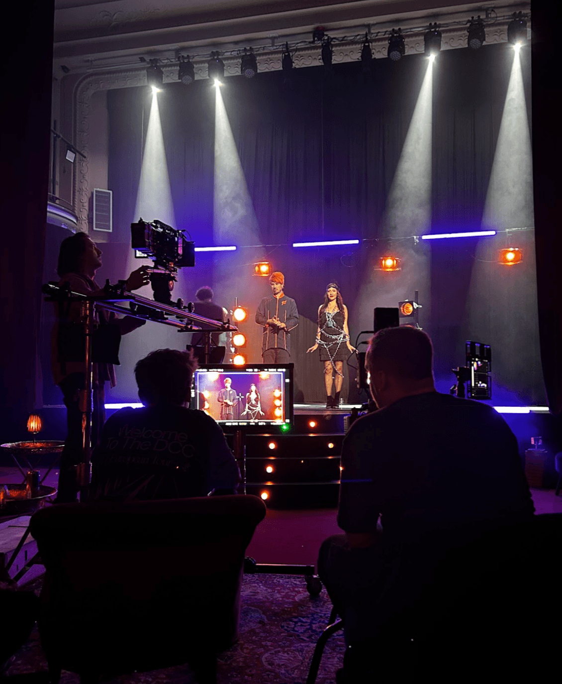 Behind the scenes 2