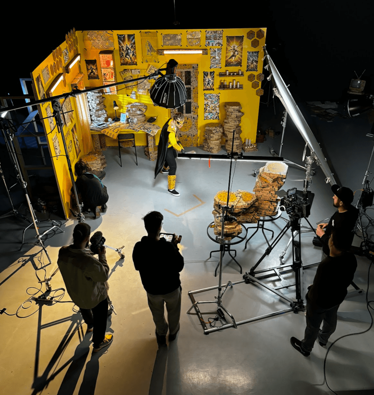 Behind the scenes 3