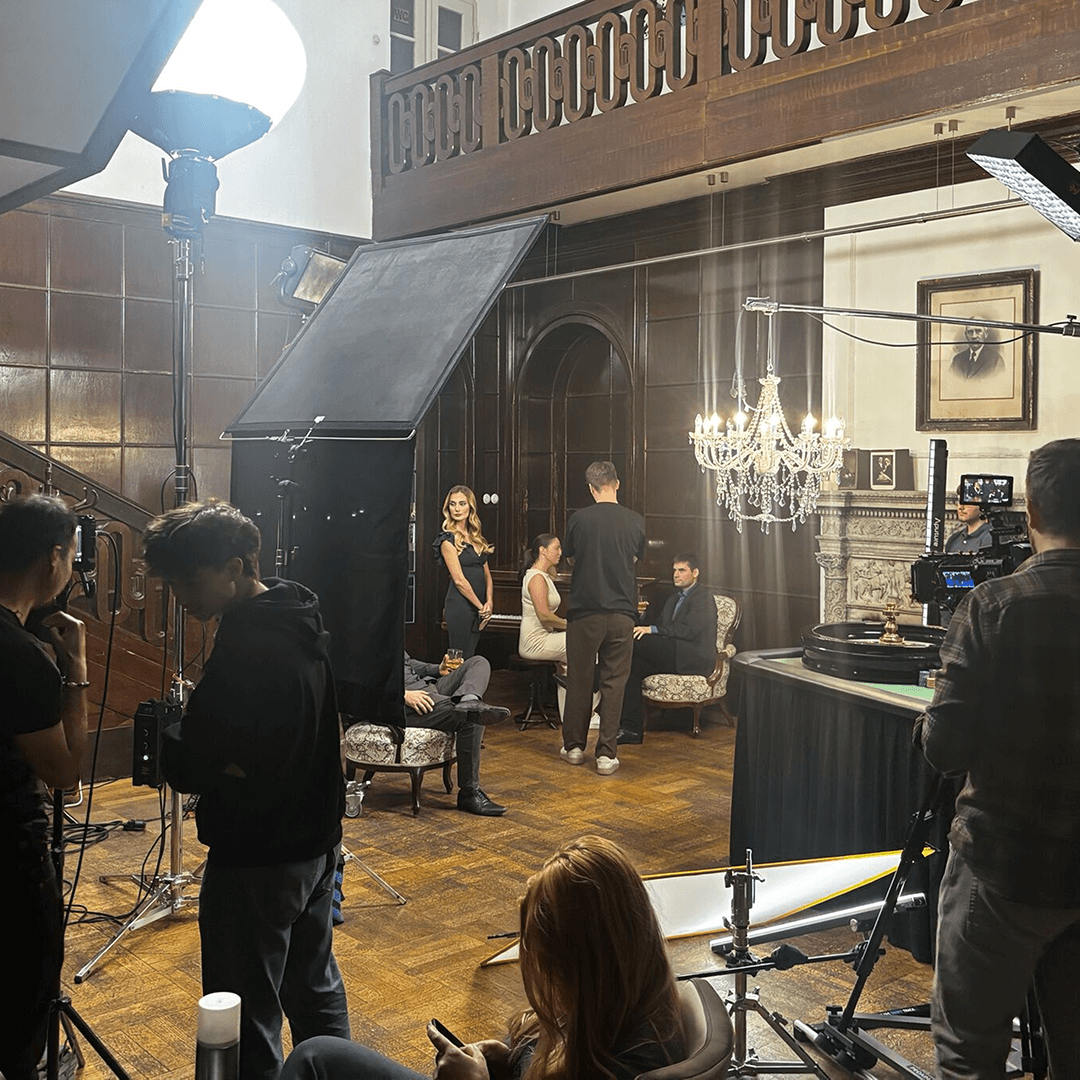 Behind the scenes 5